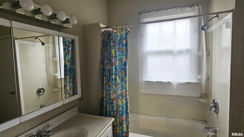 Tiny photo for 203 ORCHARD Drive, Carbondale, IL 62901 (MLS # EB460544)