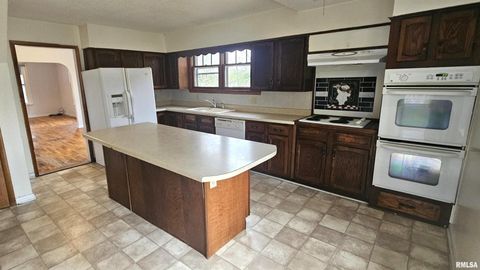 Tiny photo for 203 ORCHARD Drive, Carbondale, IL 62901 (MLS # EB460544)