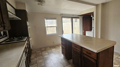 Tiny photo for 203 ORCHARD Drive, Carbondale, IL 62901 (MLS # EB460544)