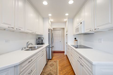 Tiny photo for 1220 Rudolph Road #3H, Northbrook, IL 60062 (MLS # 12549350)