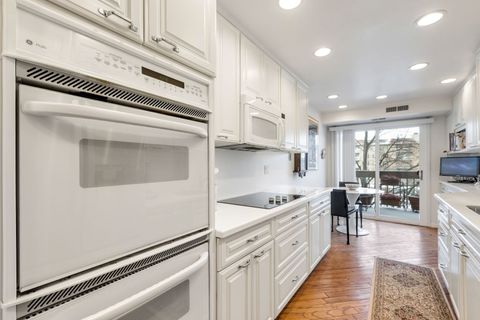 Tiny photo for 1220 Rudolph Road #3H, Northbrook, IL 60062 (MLS # 12549350)