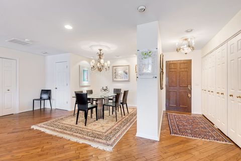 Tiny photo for 1220 Rudolph Road #3H, Northbrook, IL 60062 (MLS # 12549350)