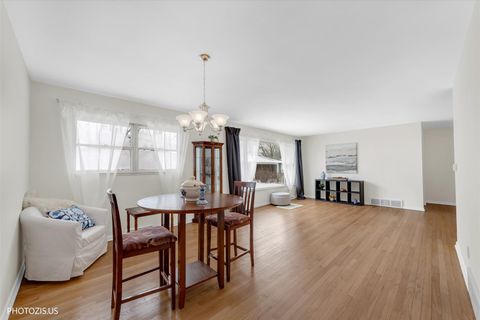 Tiny photo for 4707 Fairview Avenue, Downers Grove, IL 60515 (MLS # 12588967)