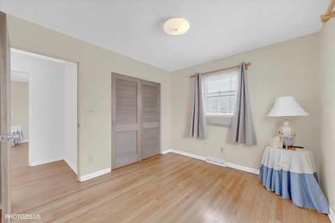 Tiny photo for 4707 Fairview Avenue, Downers Grove, IL 60515 (MLS # 12588967)