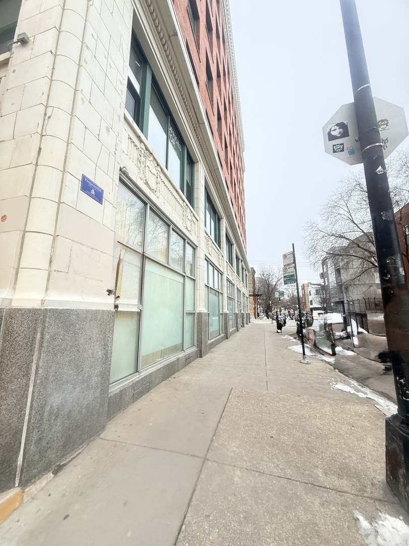 1261 N Paulina Street 1