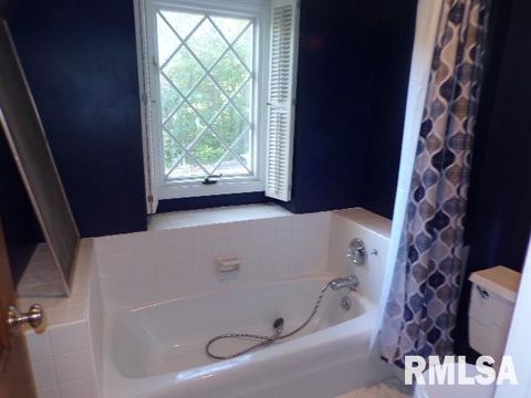 Tiny photo for 16 WILDWOOD Trail, Bettendorf, IA 52722 (MLS # QC4268495)