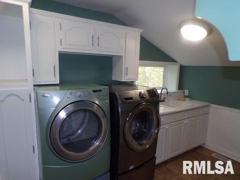 Tiny photo for 16 WILDWOOD Trail, Bettendorf, IA 52722 (MLS # QC4268495)