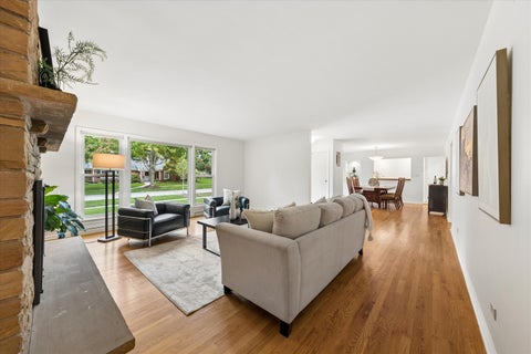 Tiny photo for 677 Wingate Road, Glen Ellyn, IL 60137 (MLS # 12759297)