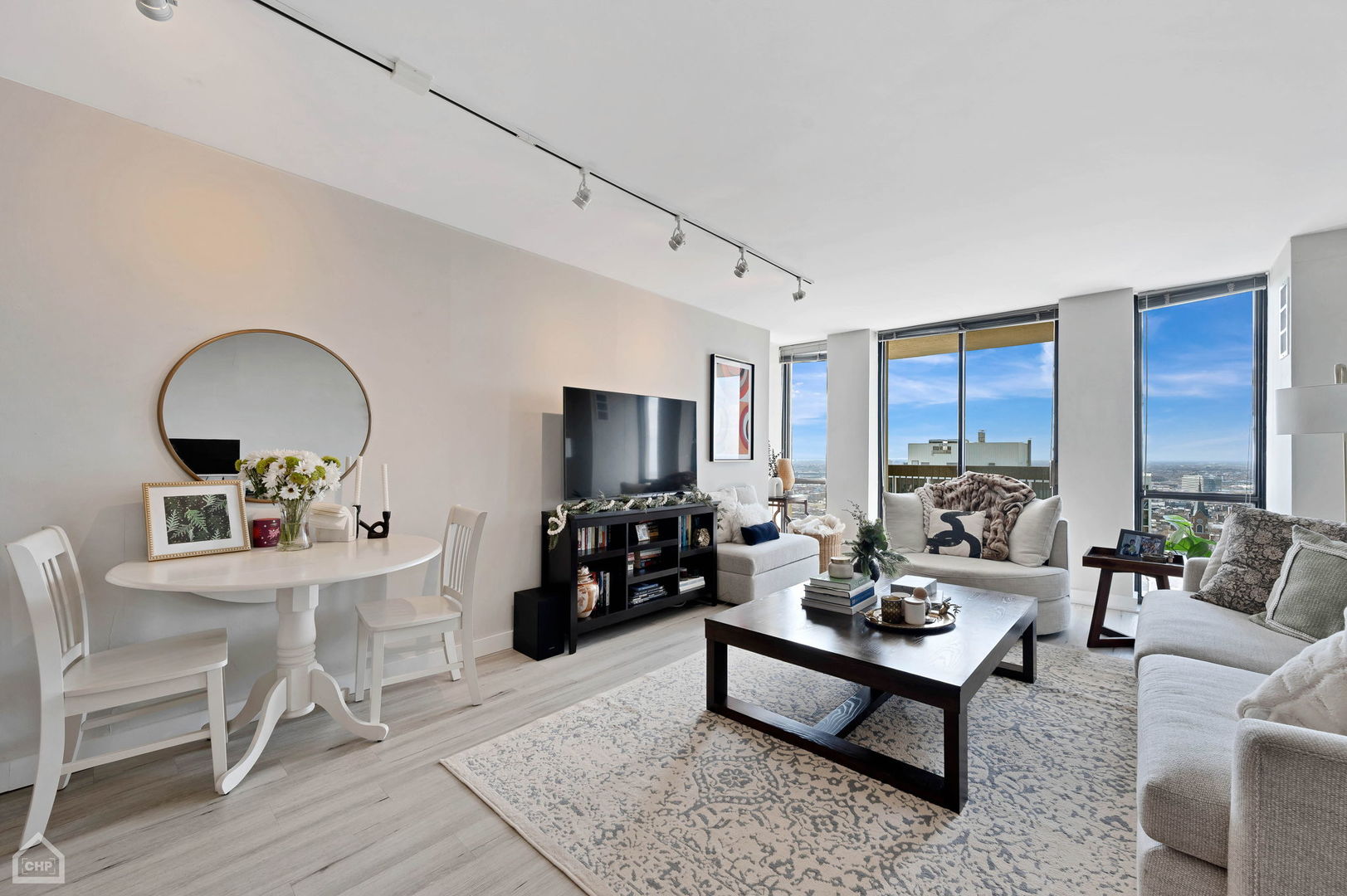 1660 N La Salle Drive 3506