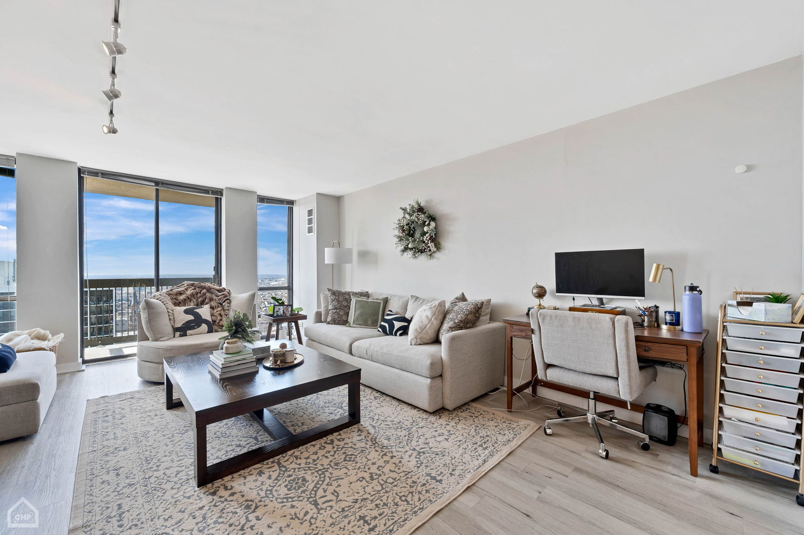 1660 N La Salle Drive 3506