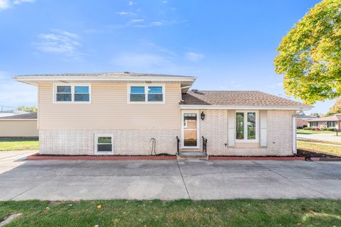 A home in Oak Lawn