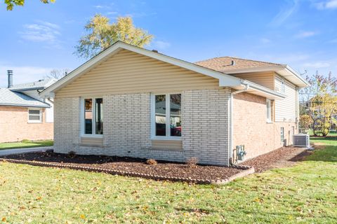 A home in Oak Lawn