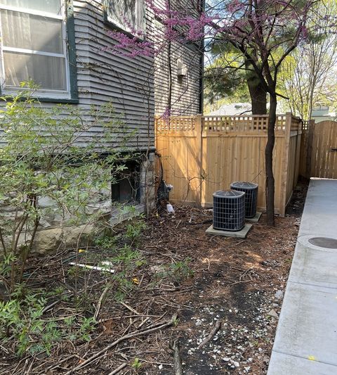 Tiny photo for 330 N Ridgeland Avenue, Oak Park, IL 60302 (MLS # 12323673)