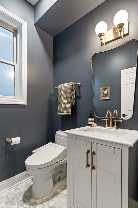 Tiny photo for 2131 W Dickens Avenue, Chicago, IL 60647 (MLS # 12631802)
