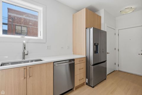 Tiny photo for 2144 W Schiller Street #E, Chicago, IL 60622 (MLS # 12611365)