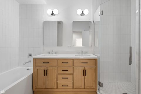 Tiny photo for 2144 W Schiller Street #E, Chicago, IL 60622 (MLS # 12611365)
