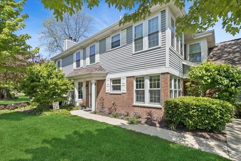 Photo of 1230 S Wellington Court, Buffalo Grove, IL 60089 (MLS # 12648382)