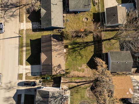 Tiny photo for 703 Yates Avenue, Romeoville, IL 60446 (MLS # 12524207)