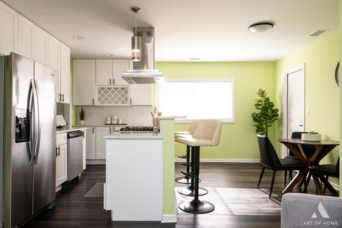 Tiny photo for 703 Yates Avenue, Romeoville, IL 60446 (MLS # 12524207)