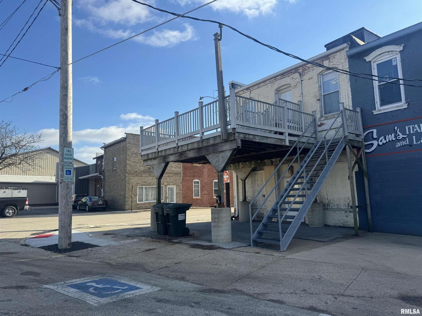 111 E Exchange St Street