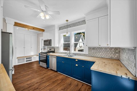 Tiny photo for 302 N Minier Avenue, Minier, IL 61759 (MLS # 12479144)