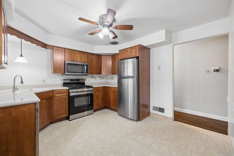 Tiny photo for 1104 N Prairie Avenue, Joliet, IL 60435 (MLS # 12774269)