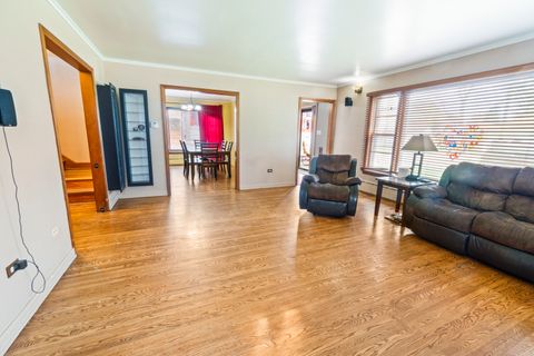 Tiny photo for 853 Orange Street, Elgin, IL 60123 (MLS # 12598839)