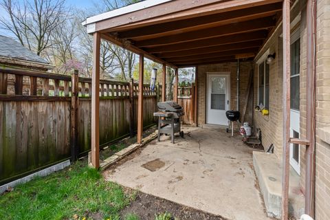 Tiny photo for 853 Orange Street, Elgin, IL 60123 (MLS # 12598839)
