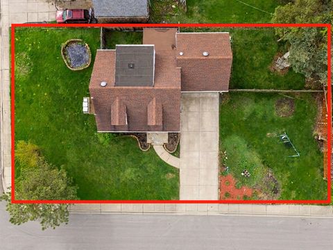 Tiny photo for 853 Orange Street, Elgin, IL 60123 (MLS # 12598839)