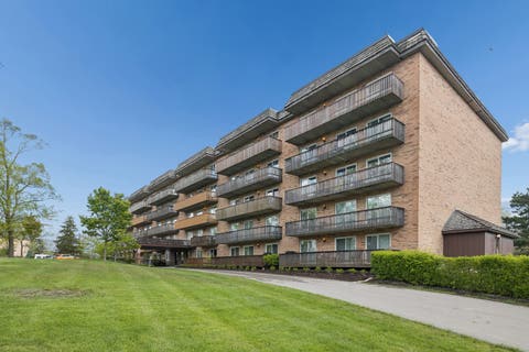 Tiny photo for 8025 Woodglen Lane #403, Downers Grove, IL 60516 (MLS # 12707796)
