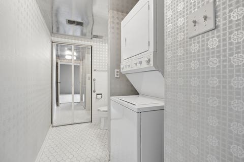 Tiny photo for 8025 Woodglen Lane #403, Downers Grove, IL 60516 (MLS # 12707796)