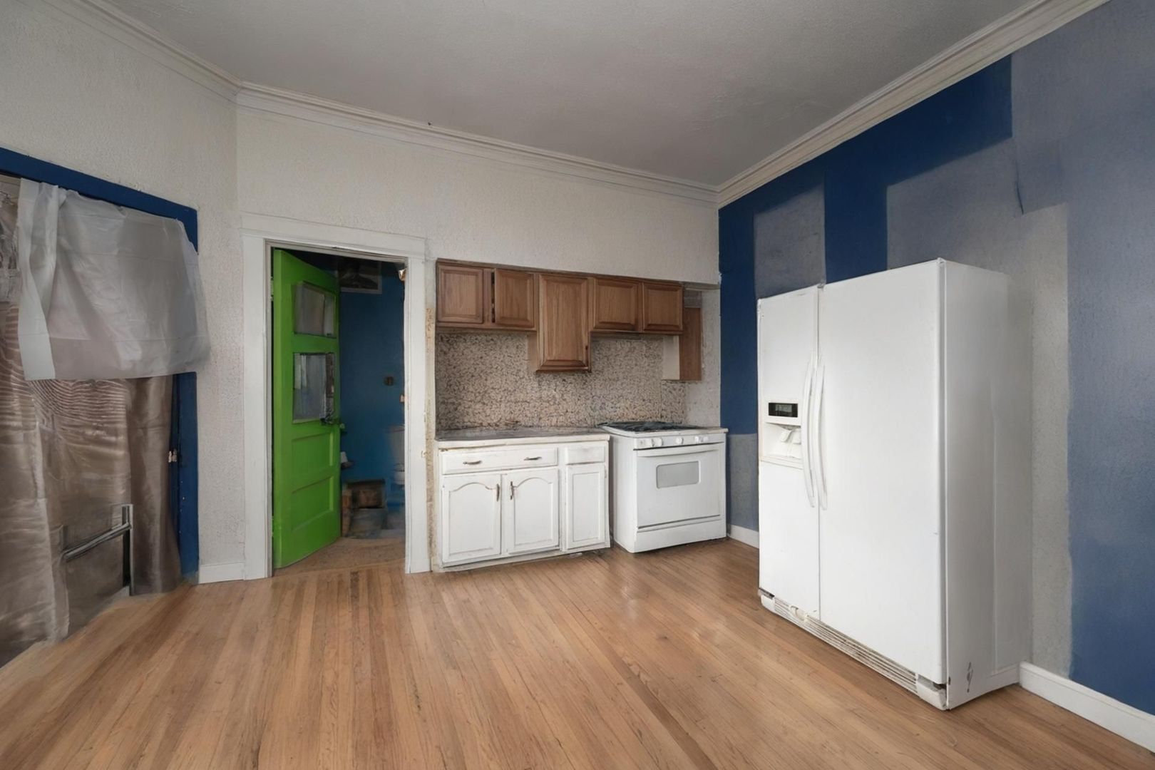 352 S HAMLIN Boulevard