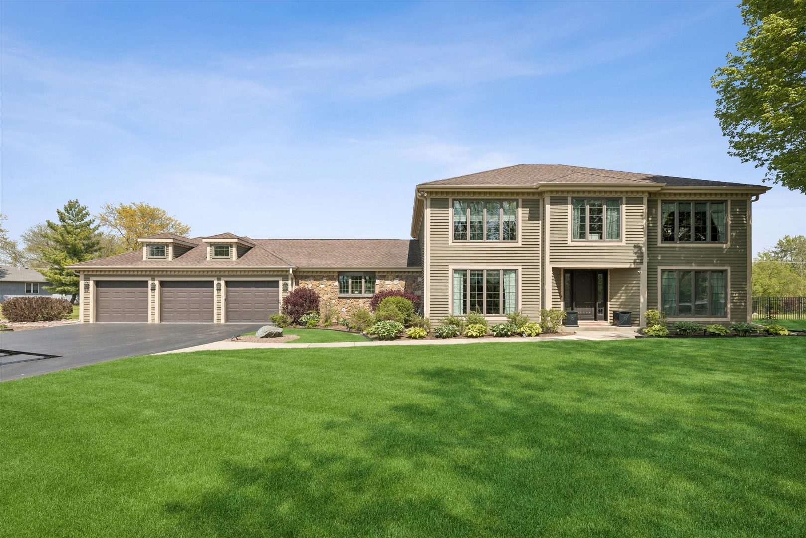 6731 Estate Lane