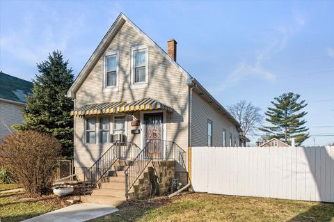 Photo of 224 28th Avenue, Bellwood, IL 60104 (MLS # 12595228)