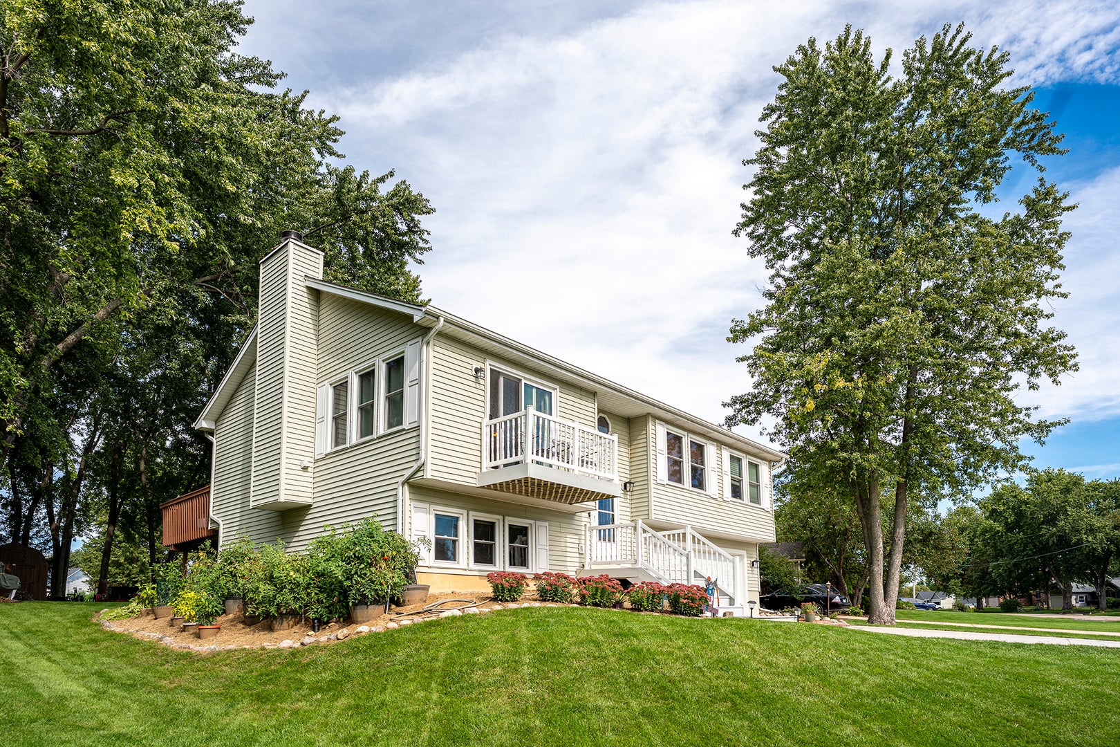 526 Carolyn Lane