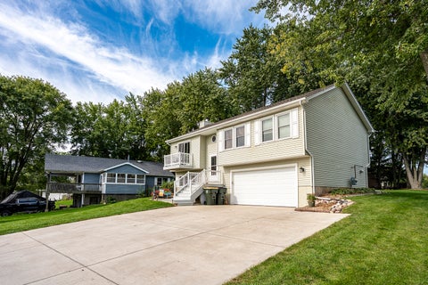 Tiny photo for 526 Carolyn Lane, Lake Holiday, IL 60552 (MLS # 12769707)