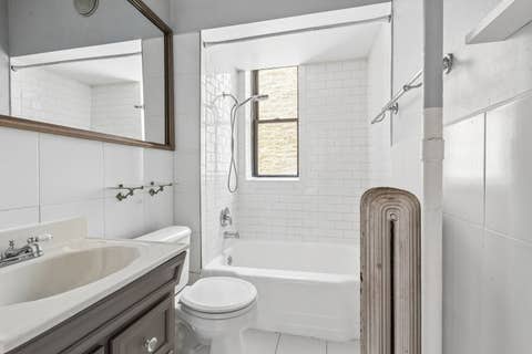 Tiny photo for 20 E Goethe Street #206, Chicago, IL 60610 (MLS # 12730296)