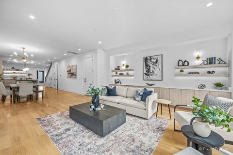 Tiny photo for 2640 N Bosworth Avenue #PHS, Chicago, IL 60614 (MLS # 12768902)