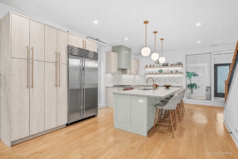 Tiny photo for 2640 N Bosworth Avenue #PHS, Chicago, IL 60614 (MLS # 12768902)