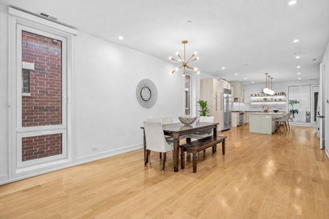 Tiny photo for 2640 N Bosworth Avenue #PHS, Chicago, IL 60614 (MLS # 12768902)
