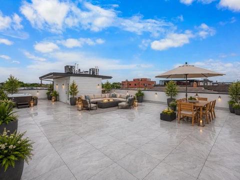 Tiny photo for 2640 N Bosworth Avenue #PHS, Chicago, IL 60614 (MLS # 12768902)
