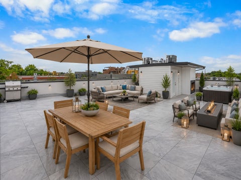 Tiny photo for 2640 N Bosworth Avenue #PHS, Chicago, IL 60614 (MLS # 12768902)