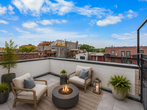 Tiny photo for 2640 N Bosworth Avenue #PHS, Chicago, IL 60614 (MLS # 12768902)