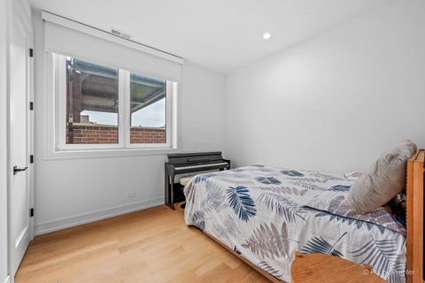 Tiny photo for 2640 N Bosworth Avenue #PHS, Chicago, IL 60614 (MLS # 12768902)