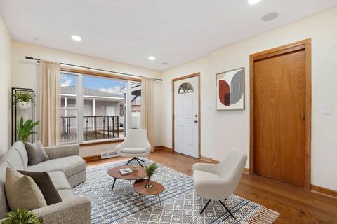 Tiny photo for 2821 W 102nd Street, Evergreen Park, IL 60805 (MLS # 12597522)