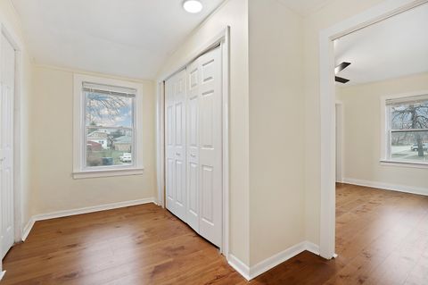 Tiny photo for 2821 W 102nd Street, Evergreen Park, IL 60805 (MLS # 12597522)