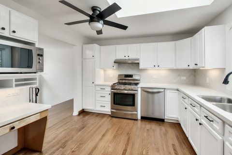 Tiny photo for 6736 Meadowcrest Drive, Downers Grove, IL 60516 (MLS # 12624134)