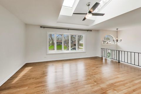 Tiny photo for 6736 Meadowcrest Drive, Downers Grove, IL 60516 (MLS # 12624134)