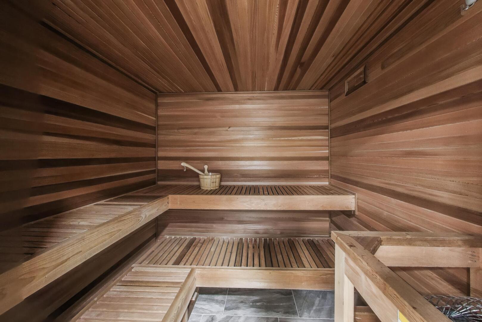 Naperville, Illinois 60540, United States, 4 Bedrooms Bedrooms, ,5 BathroomsBathrooms,Residential,Active,210511