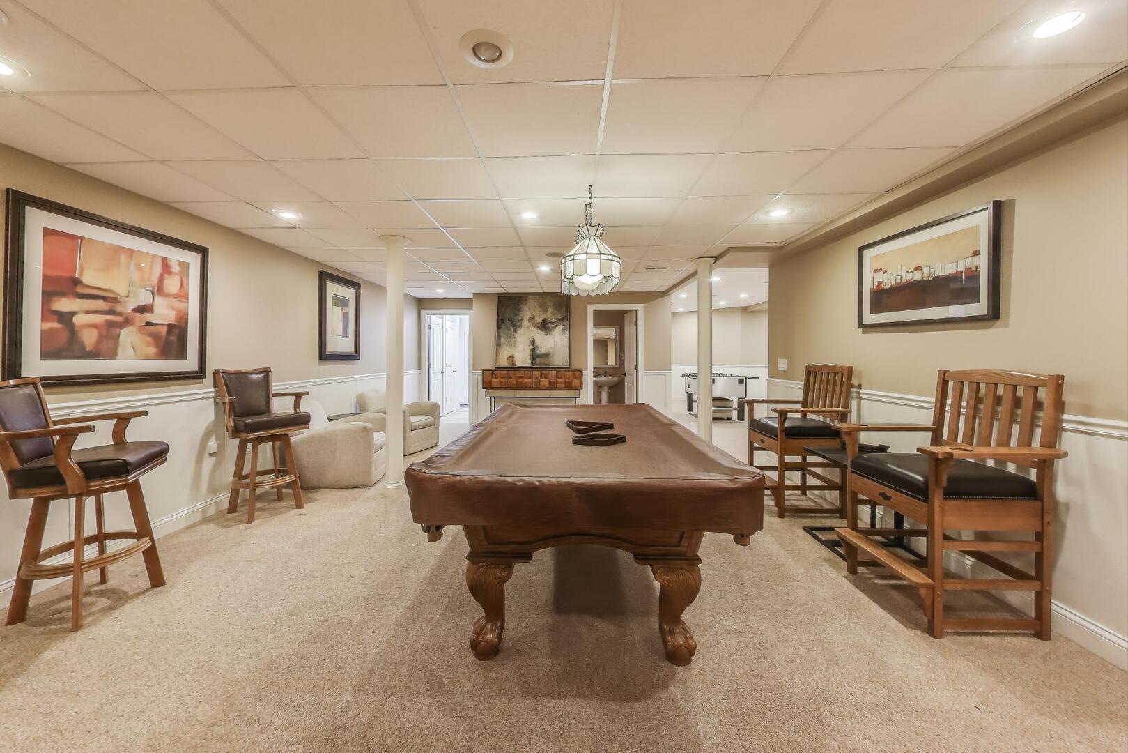 Naperville, Illinois 60540, United States, 4 Bedrooms Bedrooms, ,5 BathroomsBathrooms,Residential,Active,210511